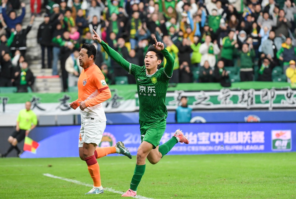 关于国安客场大胜对手，赢得重要比赛的信息