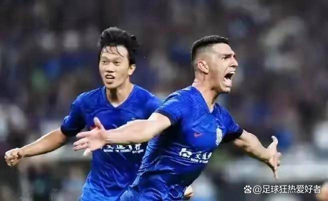 关于申花再度上演帽子戏法，贝林厄姆后防线成筛子！的信息