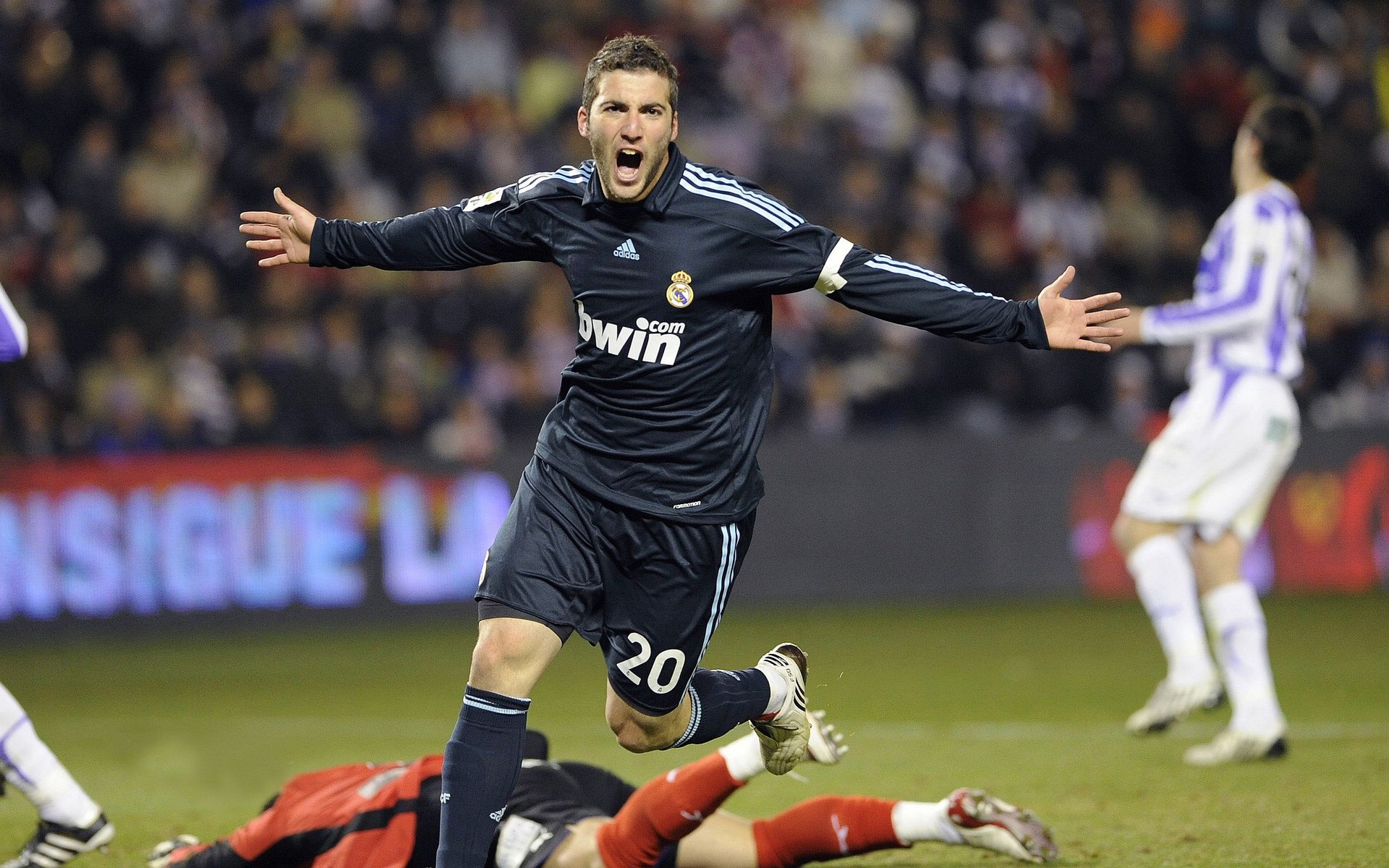 田径赛场焦点!韩国队对阵荷兰队,防守反击奏效,球队笑到最后